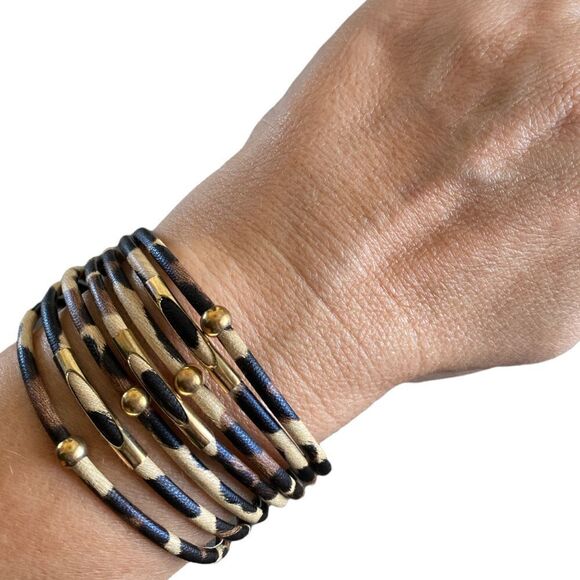 Leopard Print Faux Leather Multi Row Magnetic Cuff Bracelet - Picture 7 of 8